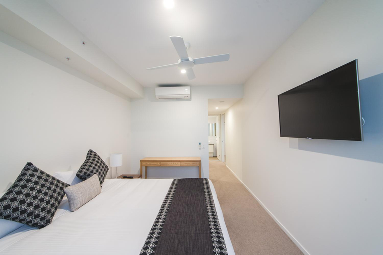 Bedroom 3, Empire Apartment Hotel Rockhampton, Rockhampton