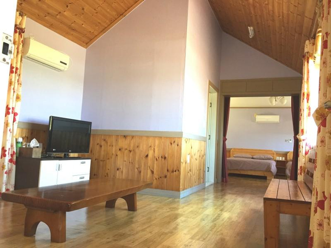 Others, Taean Anmyeondo Pension, Taean