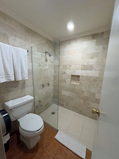 Bathroom 4, Hotel San Martin, Hermosillo