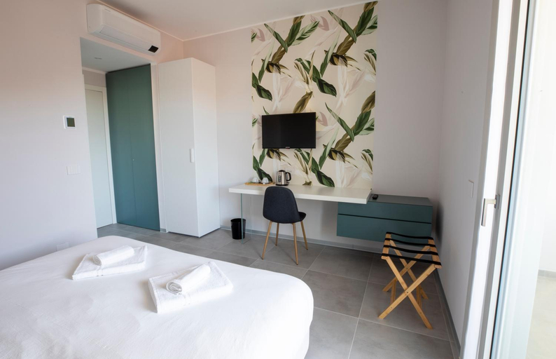 Others 4, B&B Fior di Magnolia, Brescia