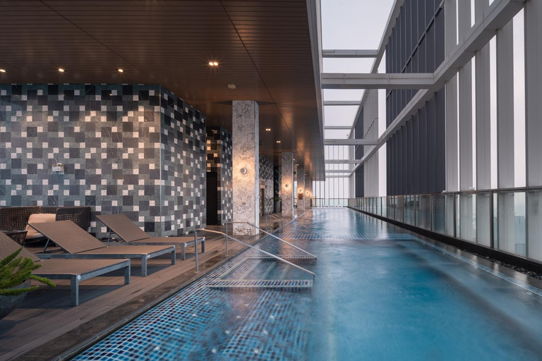 Sport & Beauty 2, Hampton Residence Next To Emporium, Khlong Toey