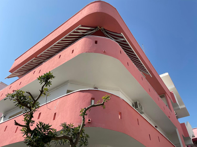 Others 4, B&B Therese 13, Taranto