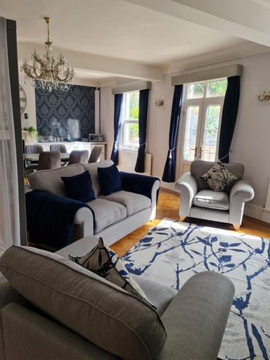Others 5, Rainworth Lodge, Nottinghamshire