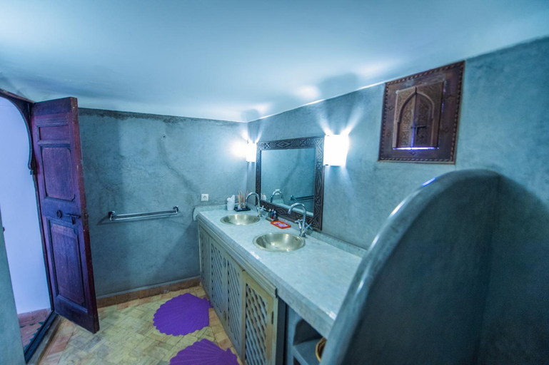Bathroom 4, Riad Khabia, Marrakech