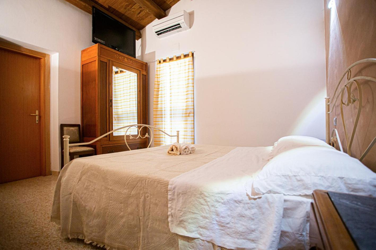 Others 5, ALVEAREDIRITA, Ascoli Piceno