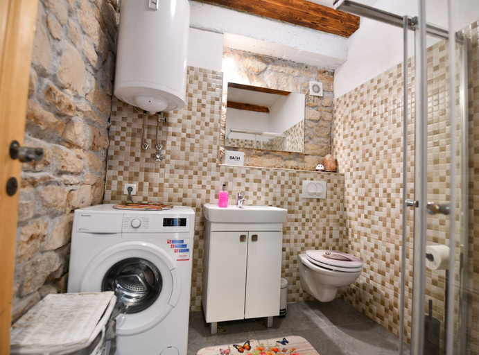 Bathroom 4, Apartment Rural Podastrana, Hrvace