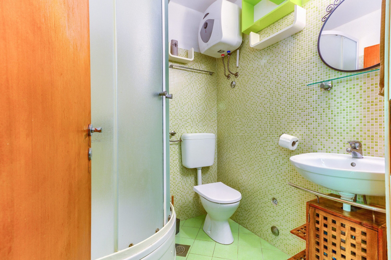 Bathroom 3, Apartments Filipovic with garden, Split