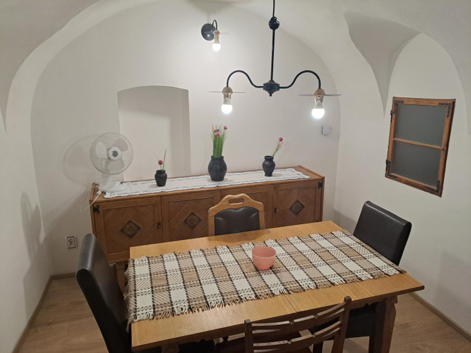 Others 5, Rehoruv dum, Jihlava
