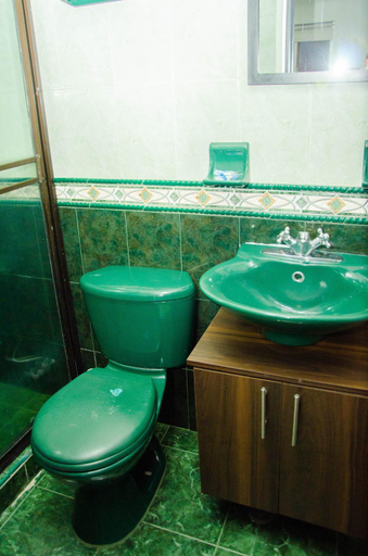 Bathroom 2, CASA HOTEL LOS ARBOLES, Bello