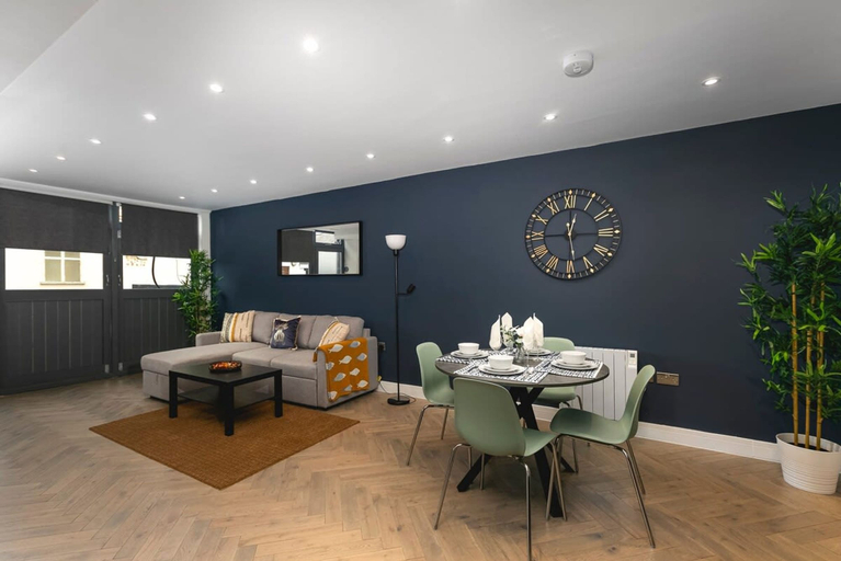 Others 4, Bright Spacious Condo Free Parking 5min to Beach, Brighton and Hove
