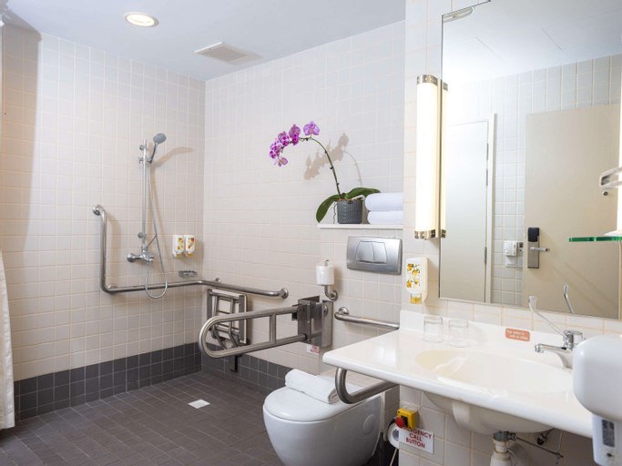 Bathroom 24
