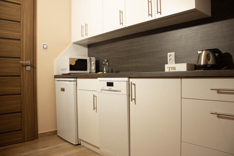 Others 5, Apartmany Pilot, Cheb
