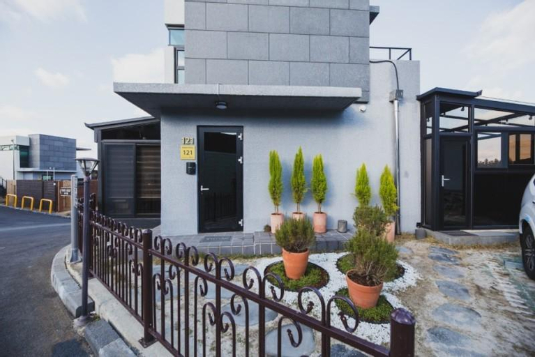 Jeju Angel Pool Villa, Jeju