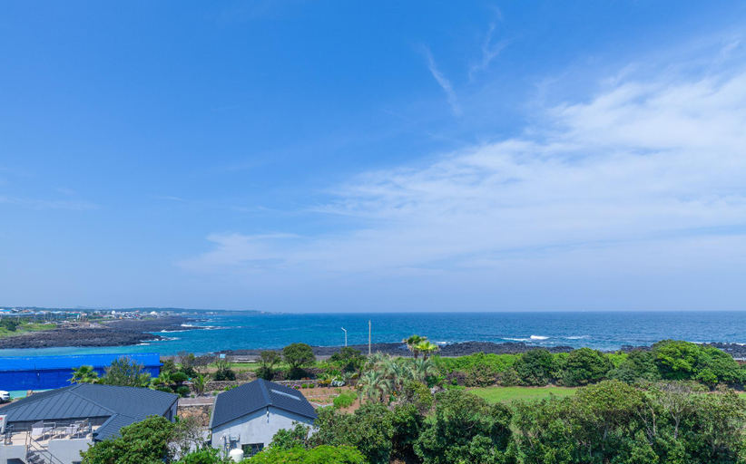 Others 4, Jeju samdalbada hyang, Seogwipo