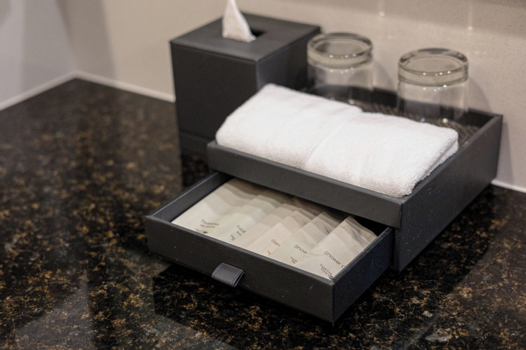Amenities 24