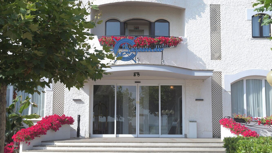 Exterior & Views 2, Bajamar Beach Hotel, Latina