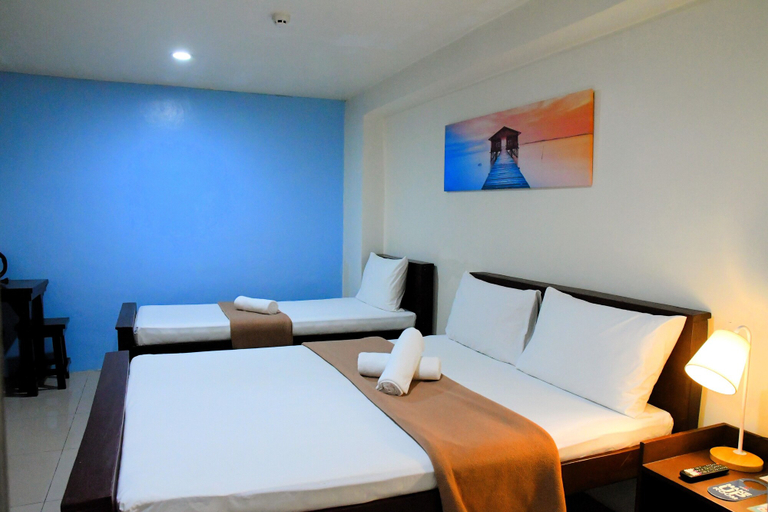 Others 5, Arzo Hotel Makati, Makati City