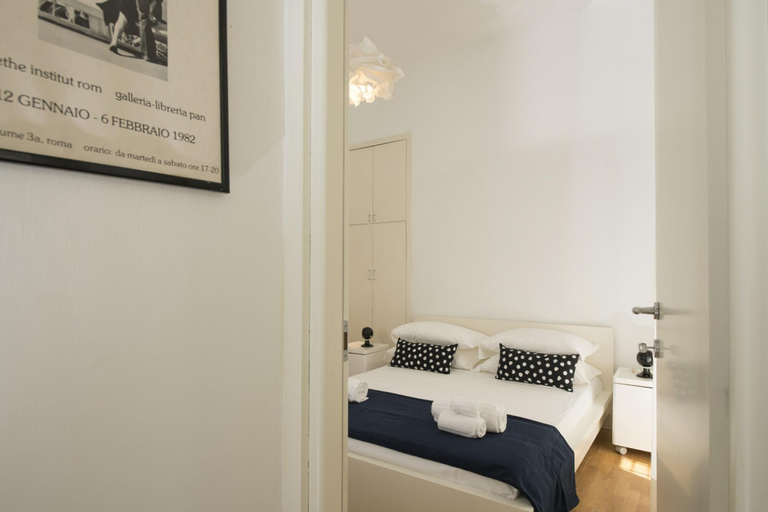 Room 5, Babuino Superior - Spanish Steps, Rome