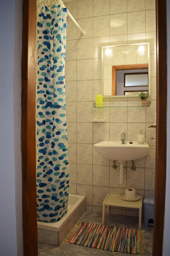 Others 3, Lina Vrankovic Apartments, Hvar
