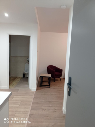 Others 2, AppartHotel, Vienne