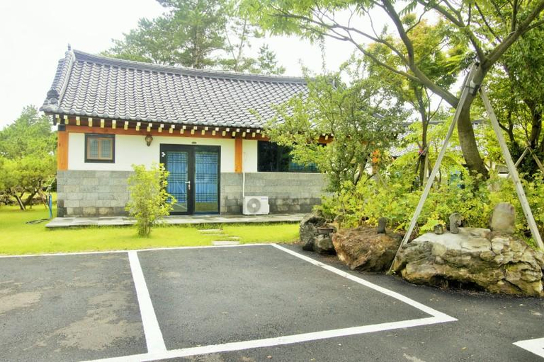Exterior & Views 1, Jeju Aewol Hanok Pension, Jeju
