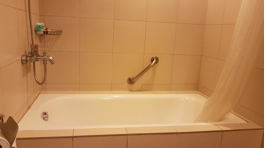 Bathroom 6