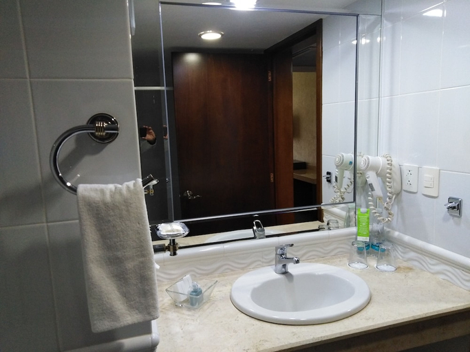 Bathroom 3, Hotel Las Trojes, Aguascalientes
