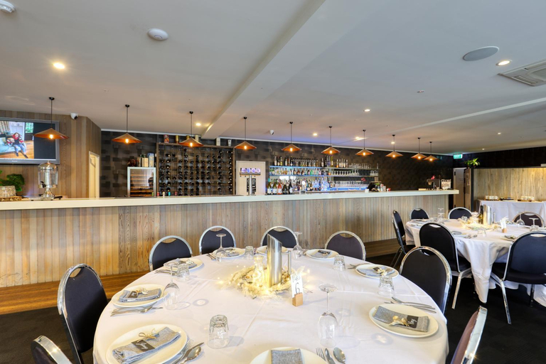 Food & Drinks 4, Lake Resort by Marsden, Central Otago