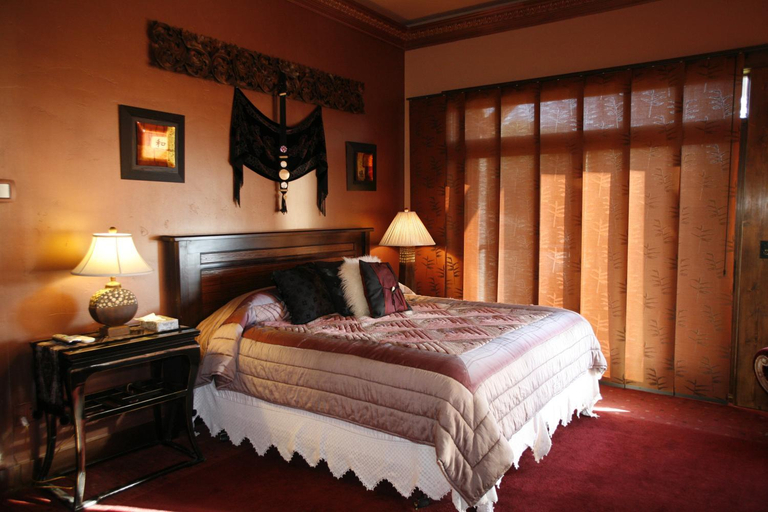 Others 5, Swan River Inn, Flathead