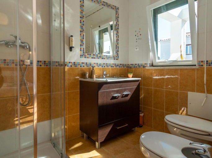 Bathroom 4, Lvpremier LA1 Heated Pool Jacuzzi AC Garden, Sesimbra
