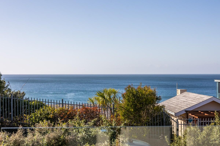 Others 3, Beachy Head Villa - Luxury Villa 100m from beach, Eden