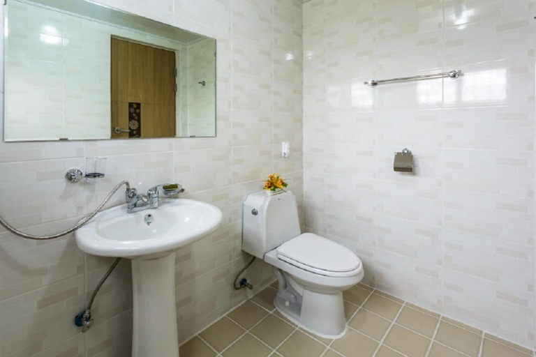 Bathroom 3, Jejuwayo Pension, Jeju