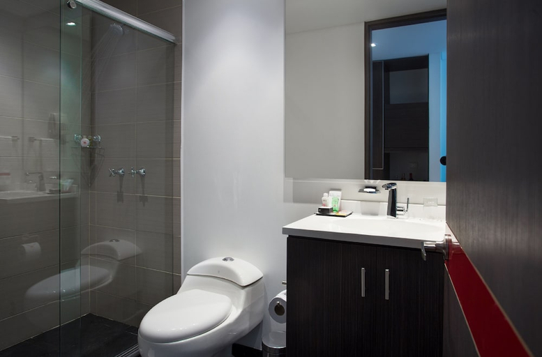 Bathroom 5, 104 Art Suites, Santafé de Bogotá