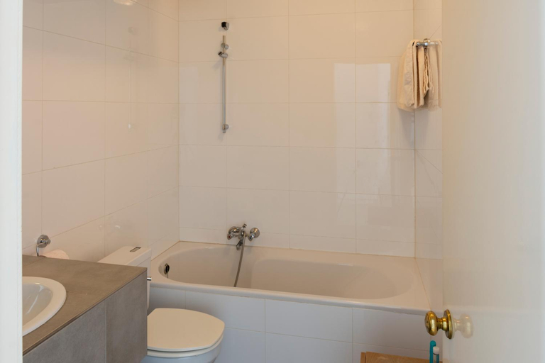 Bathroom 2, De Witte Meren, Vlaams Brabant