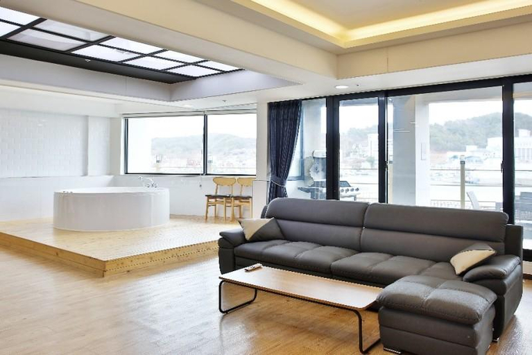 Others 4, Busan GB Golden Bay Pension, Gijang