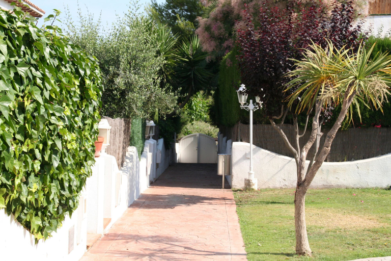 Room 5, R141 - C6 Manila Resort Patio, Tarragona