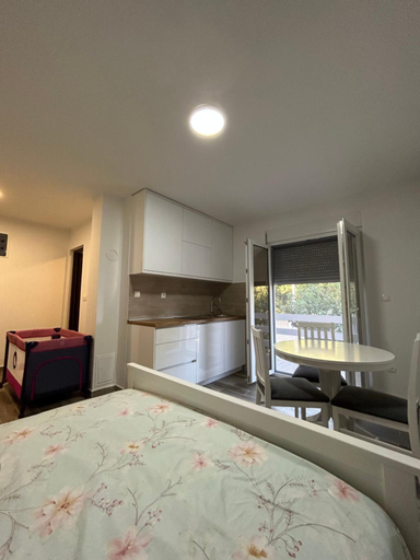 Others 3, NNL Apartments