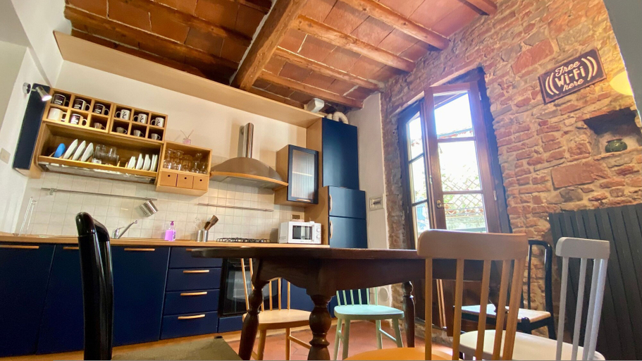 Others 5, Panicale 7 in Firenze, Florence