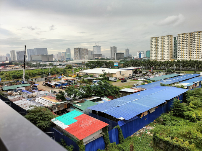 Others 5, Shore 2 Residence Tower 2 - 619, Pasay City