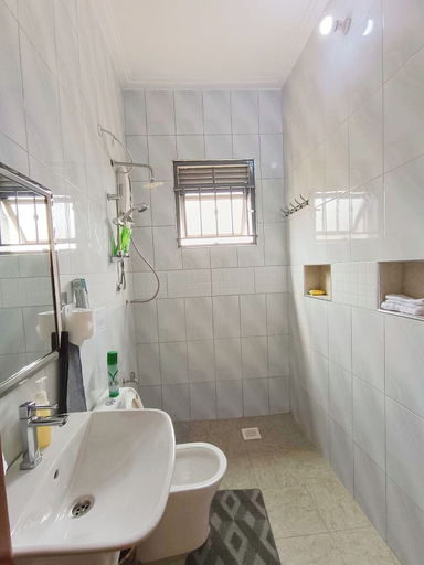 Bathroom 3, Sawe Homes, Kampala