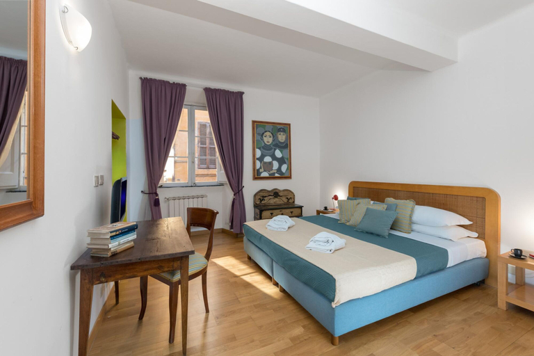 Room 2, Banchi Nuovi - Castel Sant Angelo, Rome