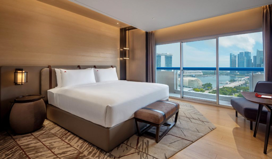 Bedroom 4, Swissôtel The Stamford Singapore, Singapore