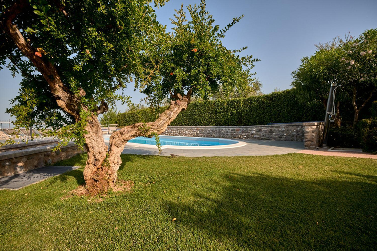 Others 4, Villa Ardea, Brescia