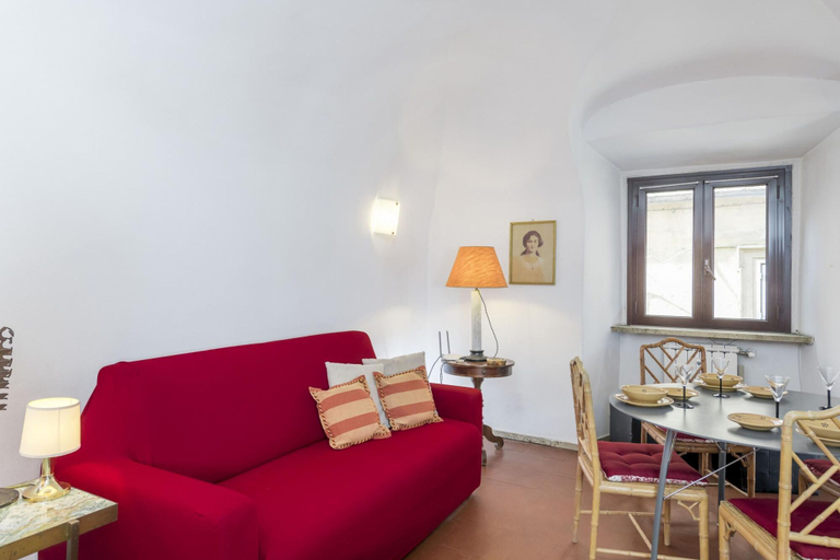 Room 4, Diana in Pantheon Apartment, Rome