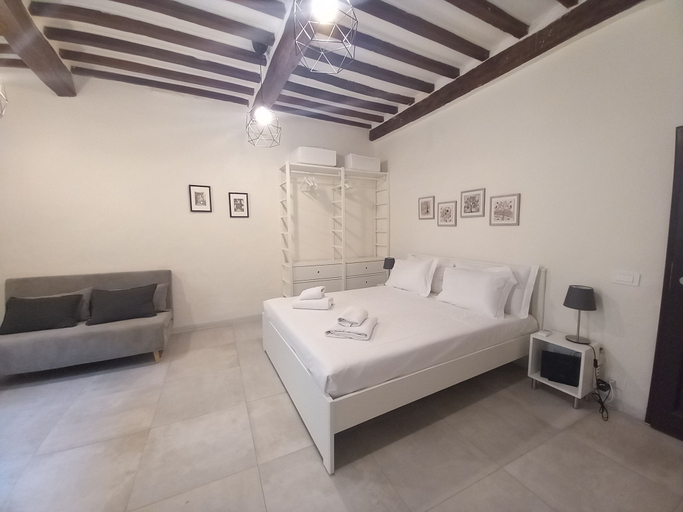Room 2, Pinzochere 16 N in Firenze, Florence