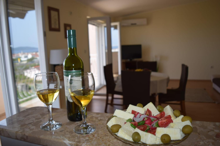 Food & Drinks 5, Apartments Marta, Kaštela