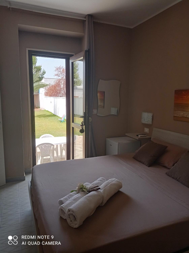 Others 4, Villa Alfea CAMERE, Lecce