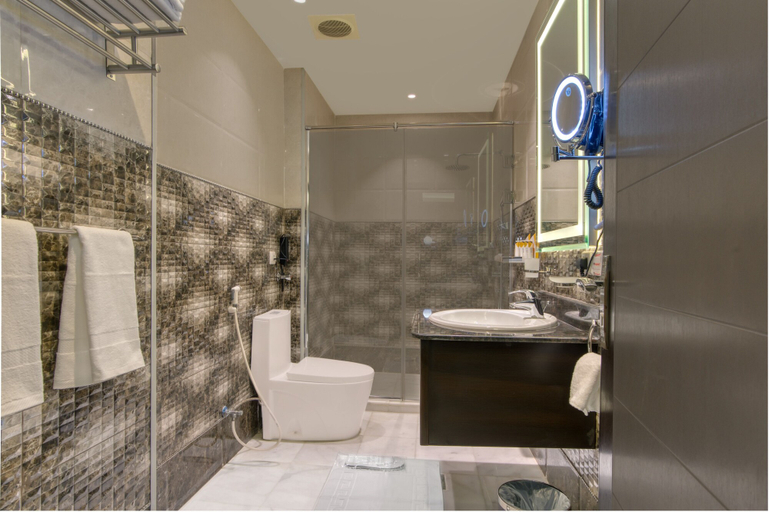 Bathroom 5, Aluya Hotel, Jeddah