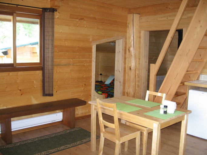 Others 2, Tschurtschenthaler Rentals, Columbia-Shuswap