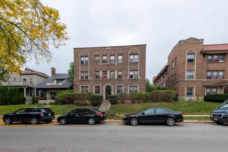 Flexhome Economy 2BR Apartment B1, Milwaukee